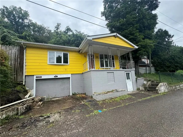 61 Laipple St, Bridgeport, OH 43912