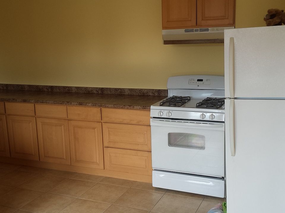 1st image of 543 Franklin Ave APT 3S
