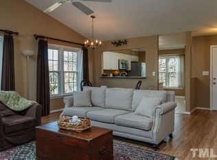 100 Lake Hollow Cir, Cary, NC 27513