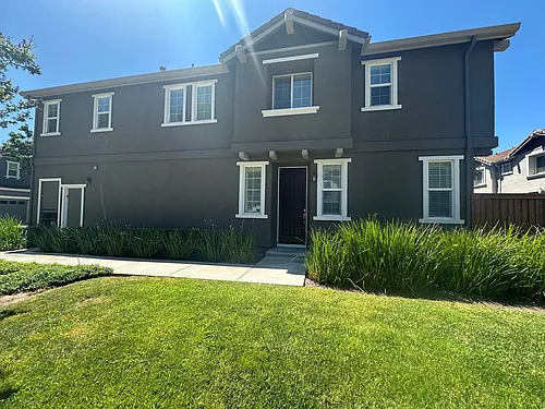 1377 Reagan Way Photo 1