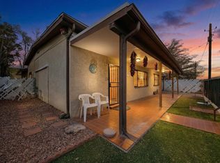1553 Rinconado Ln SW, Albuquerque, NM 87105
