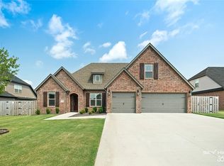 374 Tartaglia Ave, Springdale, AR 72762