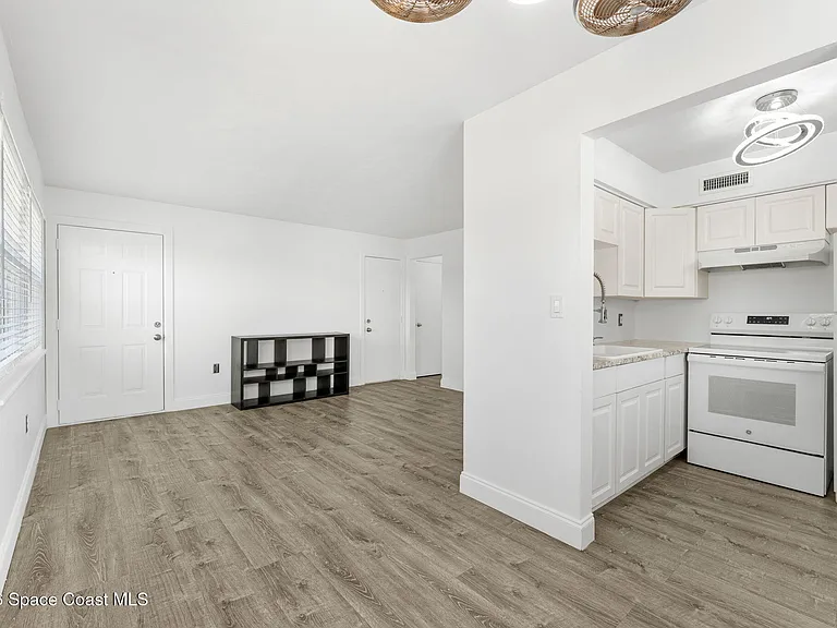 411 Madison Ave #N202 — Photo 10