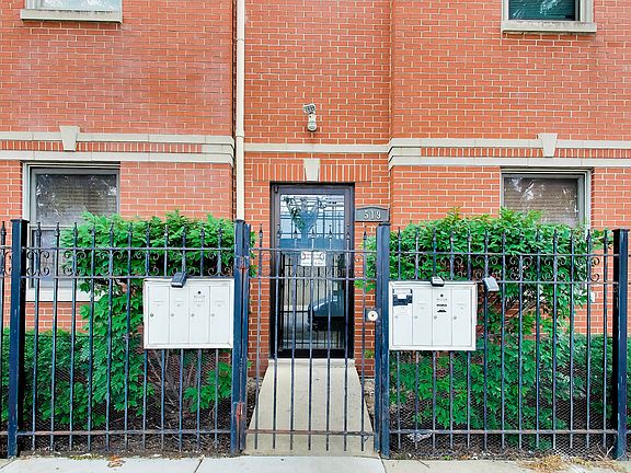 4th image of 519 S Maplewood Ave APT 4N