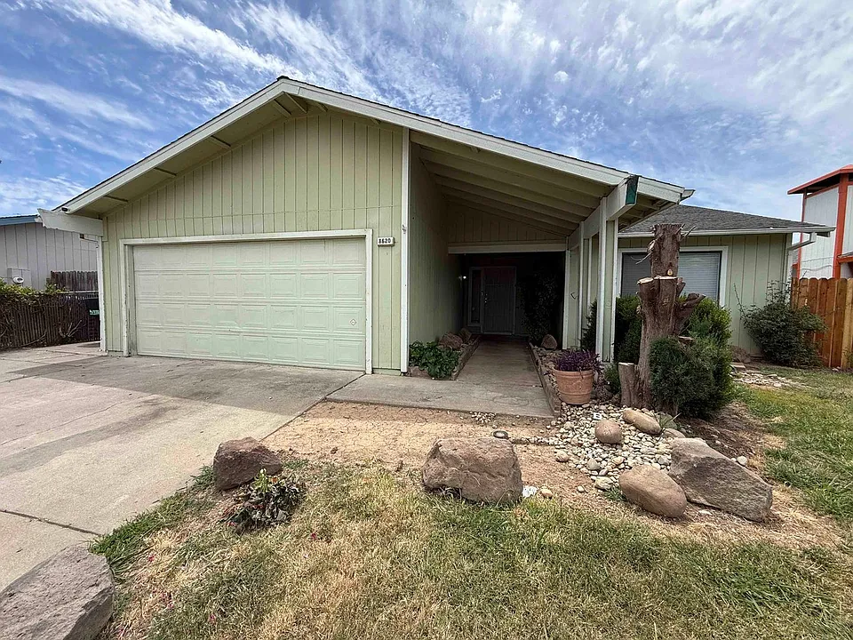 8620 Tiogawoods Dr
