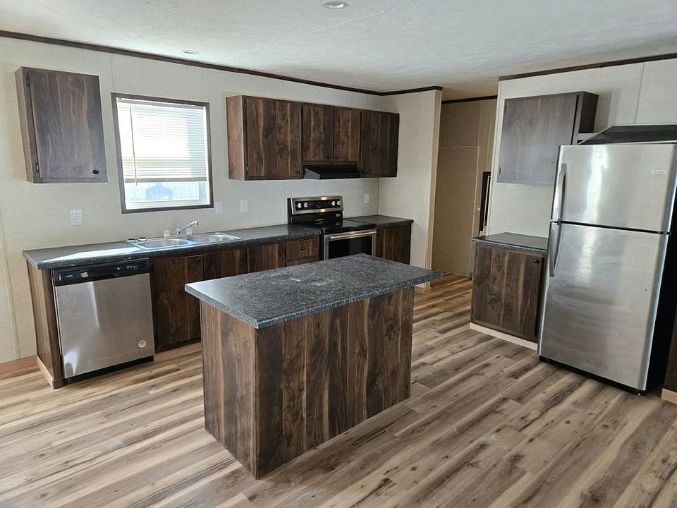 2nd image of 3900 Clark Ln #180