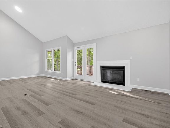 5th image of 1 Laurel Brook Ct