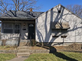 1052 S Thelma Ave, Springfield, MO 65807