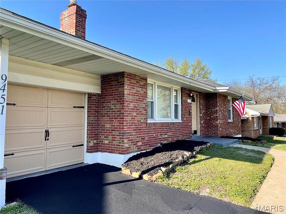 1st image of 9451 Bagley Dr