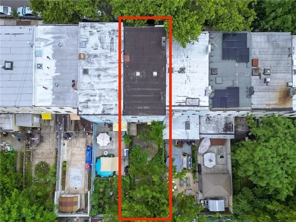 345 46th Street image 6 of 6