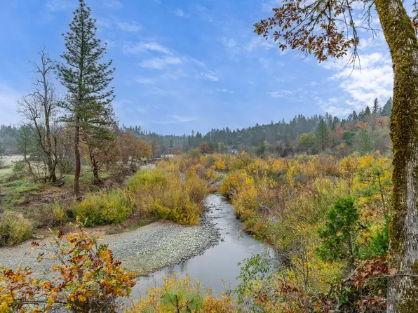 1700 Abegg Rd, Merlin, OR 97532