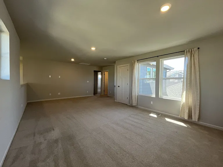 31530 NW Yorkshire St — Photo 43