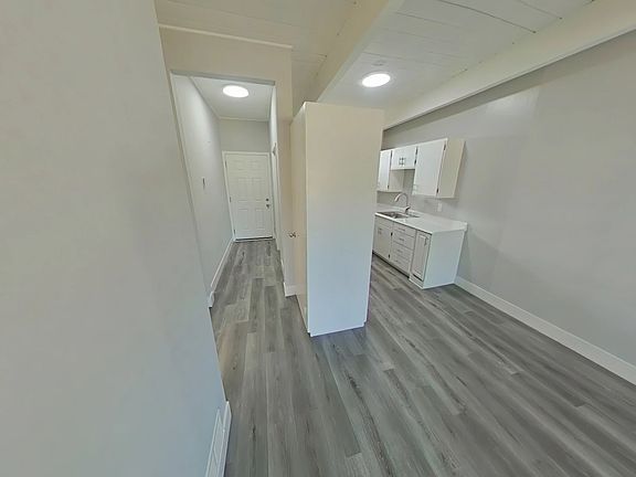 4th image of 112 N Bayshore Blvd #23