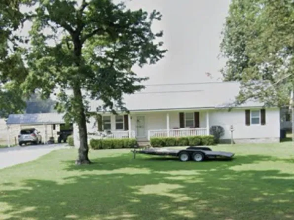 24 Union Church Rd, Trenton, TN 38382