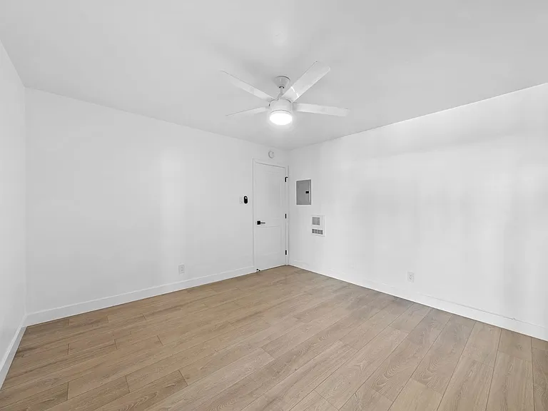 1867 Temple Ave — Photo 16