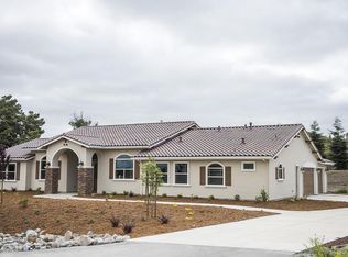 130 Summerset Dr, Hollister, CA 95023