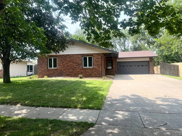 4721 Bradock Ct, Lincoln, NE 68516