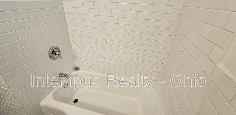 360 E 326th St — Photo 15
