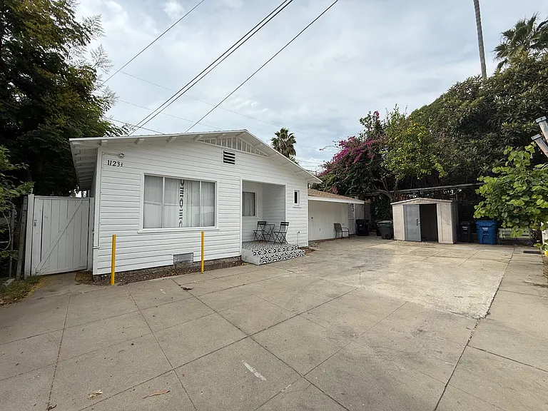 1123 N Vista St #1123 — Photo 21