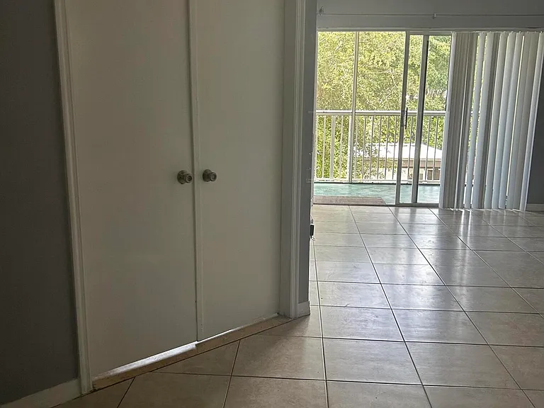 410 S Park Rd #1204 — Photo 14