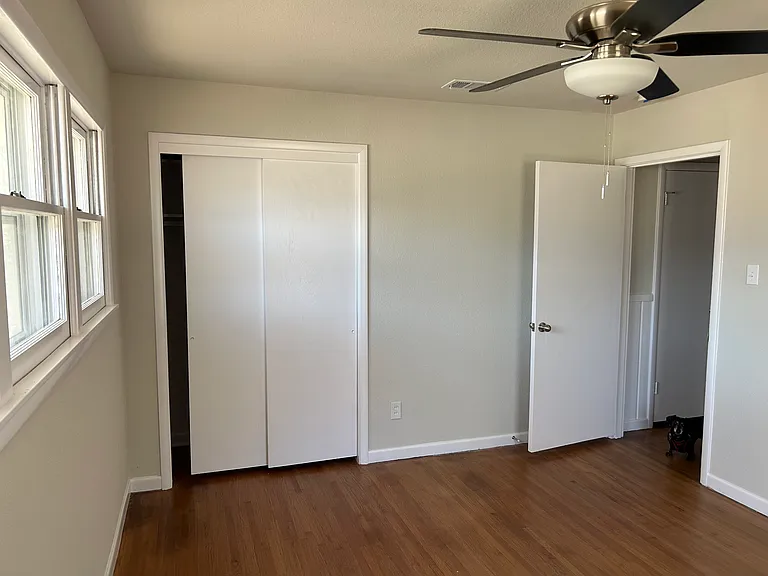 3404 Martin Lydon Ave — Photo 17