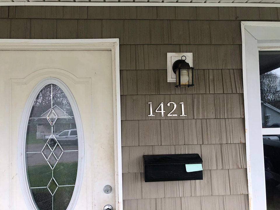 1st image of 1421 Highlawn Ave