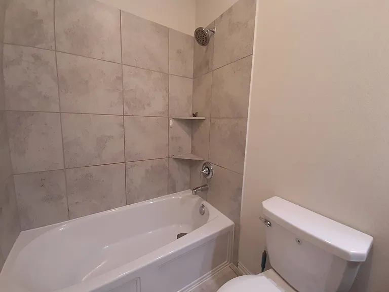 1514 Ancient Oak Ln — Photo 54