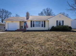 1340 SW Indian Trl, Topeka, KS 66604