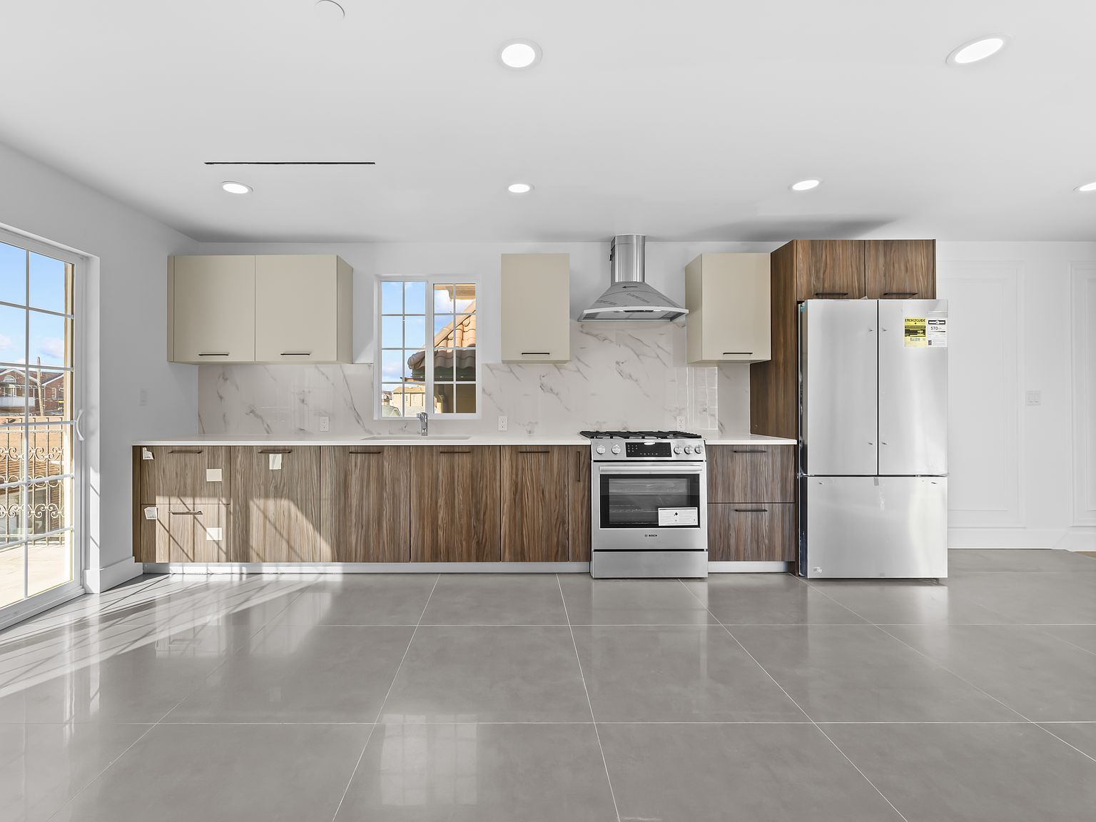 2458 EAST 12TH visual data 6