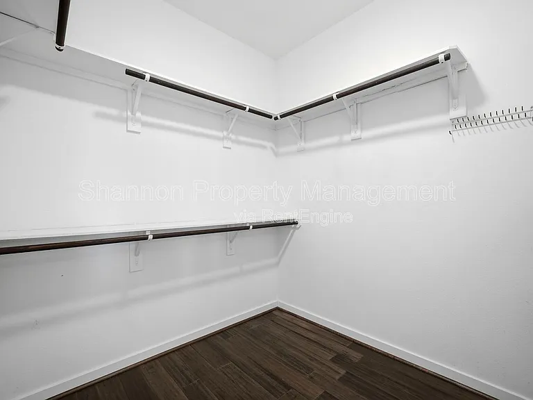 605 Dumble St — Photo 30