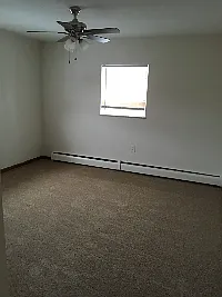 Hallwood Manor Apartments — Photo 32