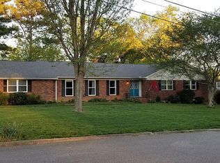 724 Swaps Ln, Knoxville, TN 37923