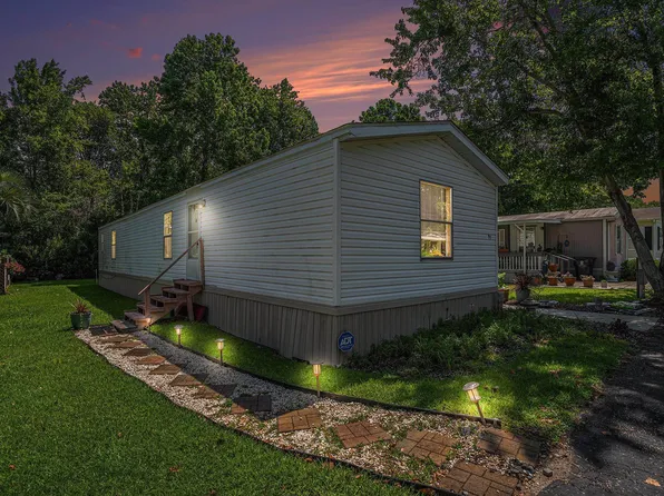 91 Crooked Island Circle, Murrells Inlet, SC 29576