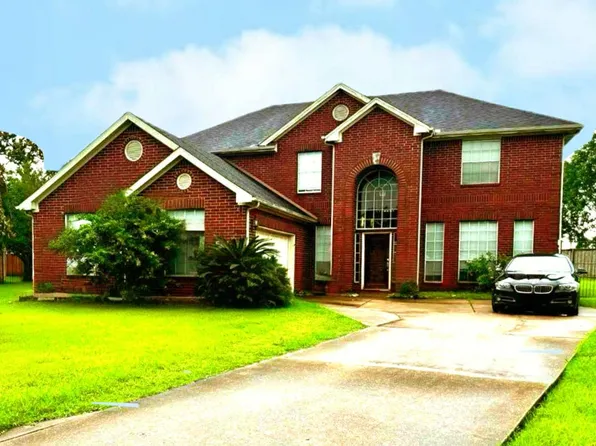 515 Silver Leaf Ct, Pearland, TX 77584