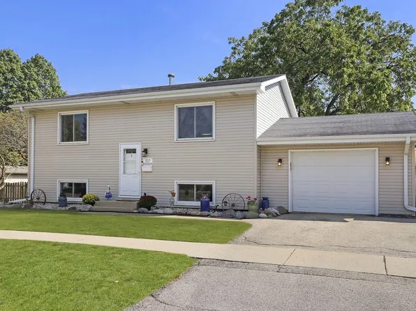 217 North Lincoln STREET, Elkhorn, WI 53121