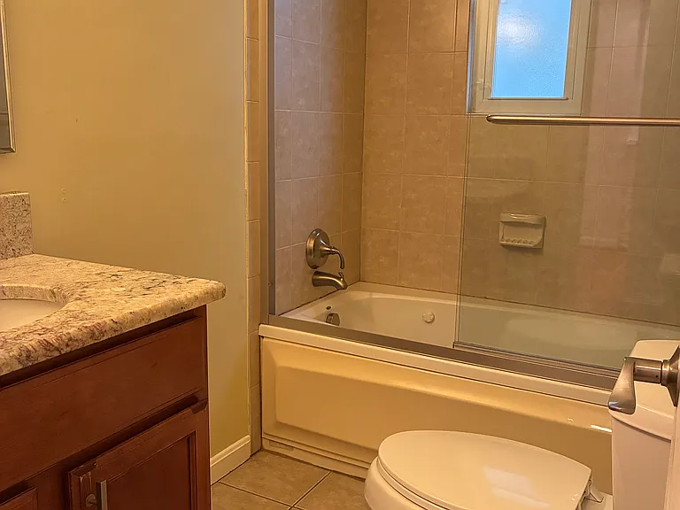 5311 Sangamore Rd — Photo 7