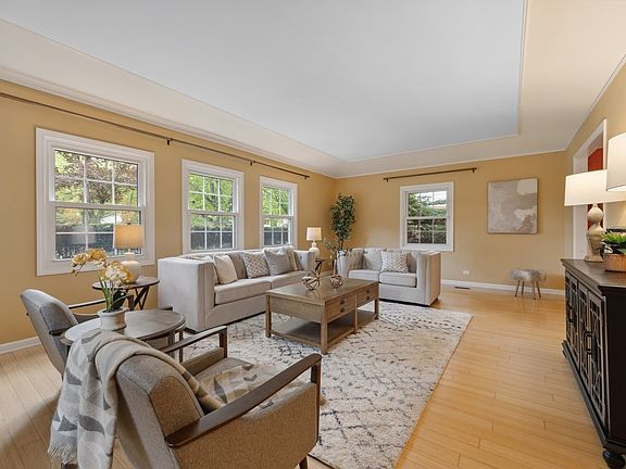 3rd image of 1802 Heather Ln