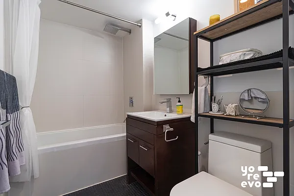 Sold by Yoreevo, LLC | media 8