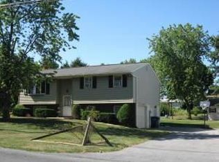 1004 Kochenderfer Rd, Lebanon, PA 17046