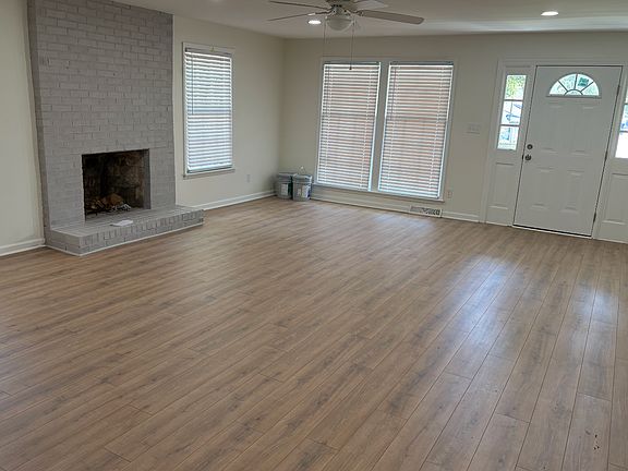 5th image of 4728 Holbird Dr