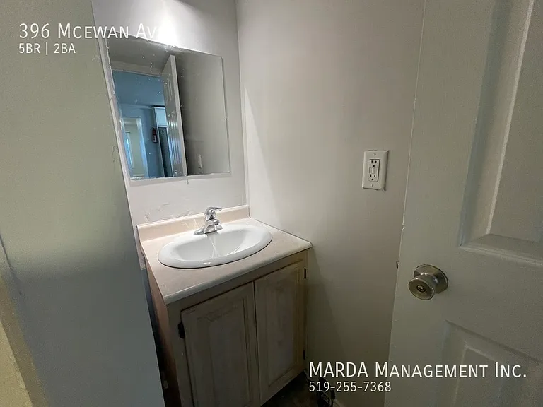 396 McEwan Ave — Photo 12
