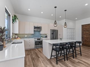 956 1/2 Confluence Ct #1, Steamboat Springs, CO 80487