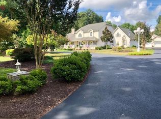 880 Robertson Ln, Danville, VA 24540