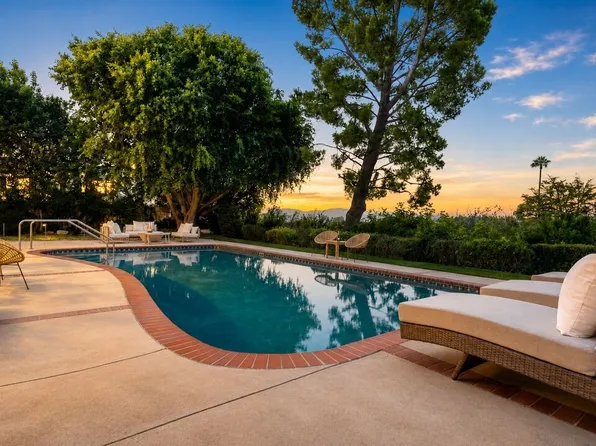 4236 Bonavita Dr, Encino, CA 91436