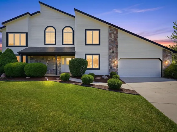 1657 Wakerobin Ct, Ann Arbor, MI 48103