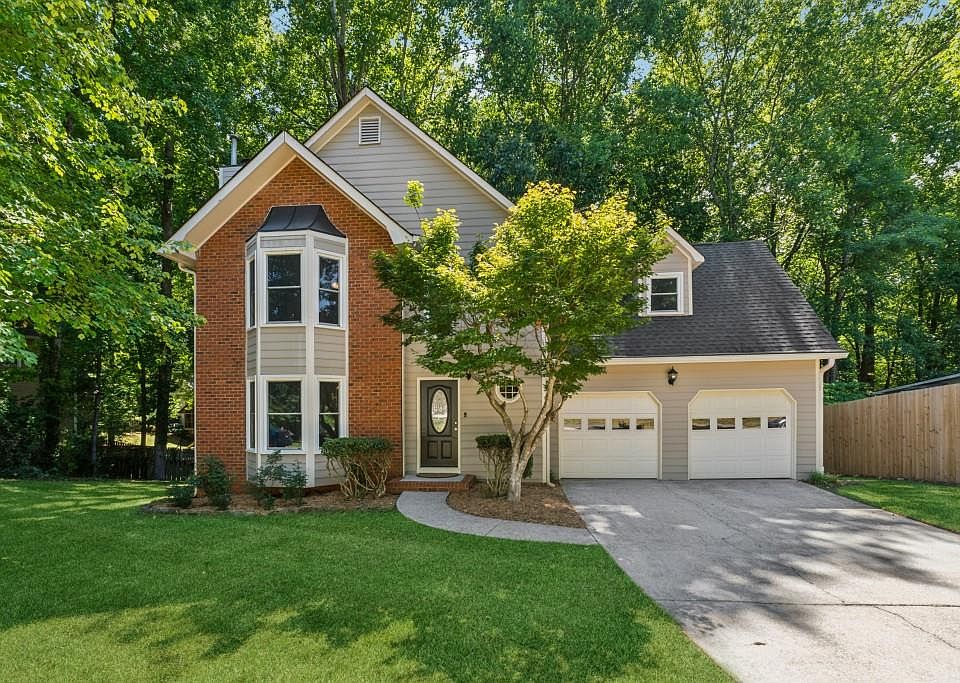 1st image of 2670 Ashley Dr N