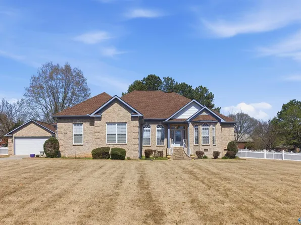 119 Old Camp Rd, Meridianville, AL 35759