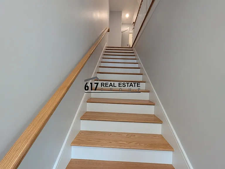 124-6 Kenrick St — Photo 7