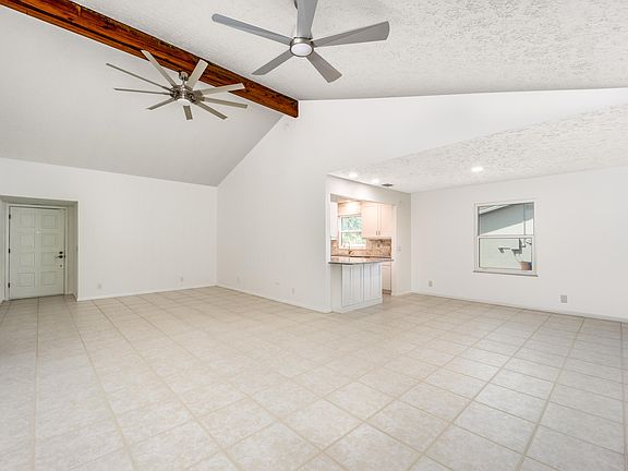 5th image of 1167 SE Cambridge Drive