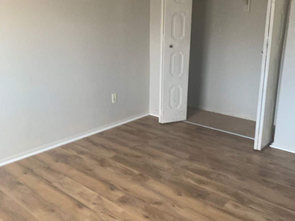 2nd image of 2237 S Eagle St